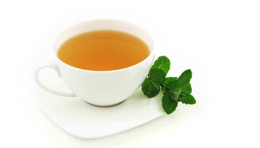 trà xanh uống giải nhiệt